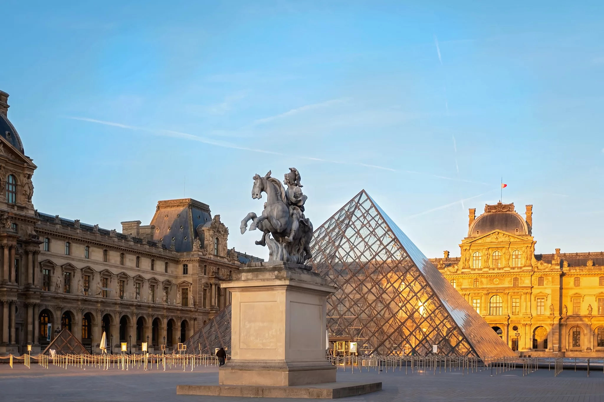 Photo of the Louvre at Sunset