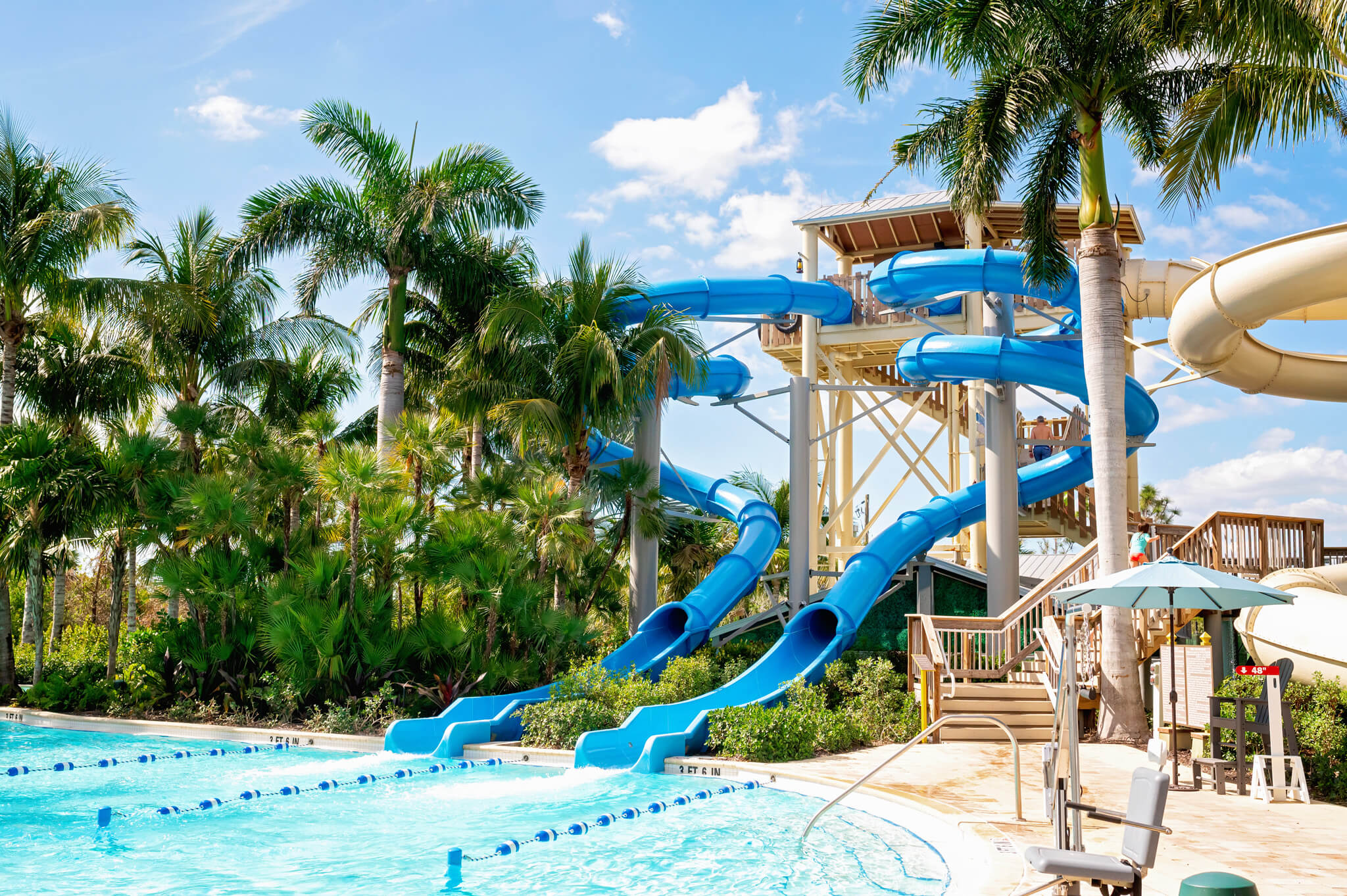 Hyatt Regency Coconut Point waterslide