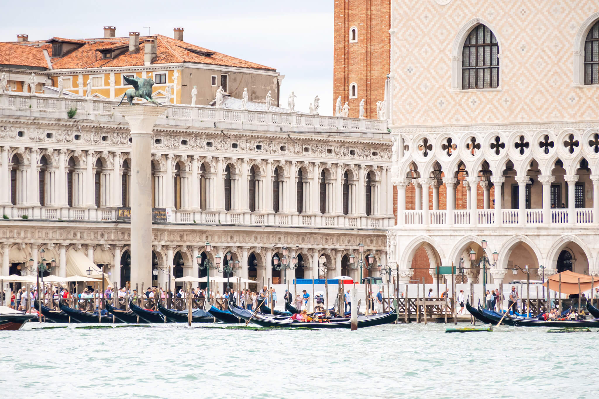 boat rides venice italy