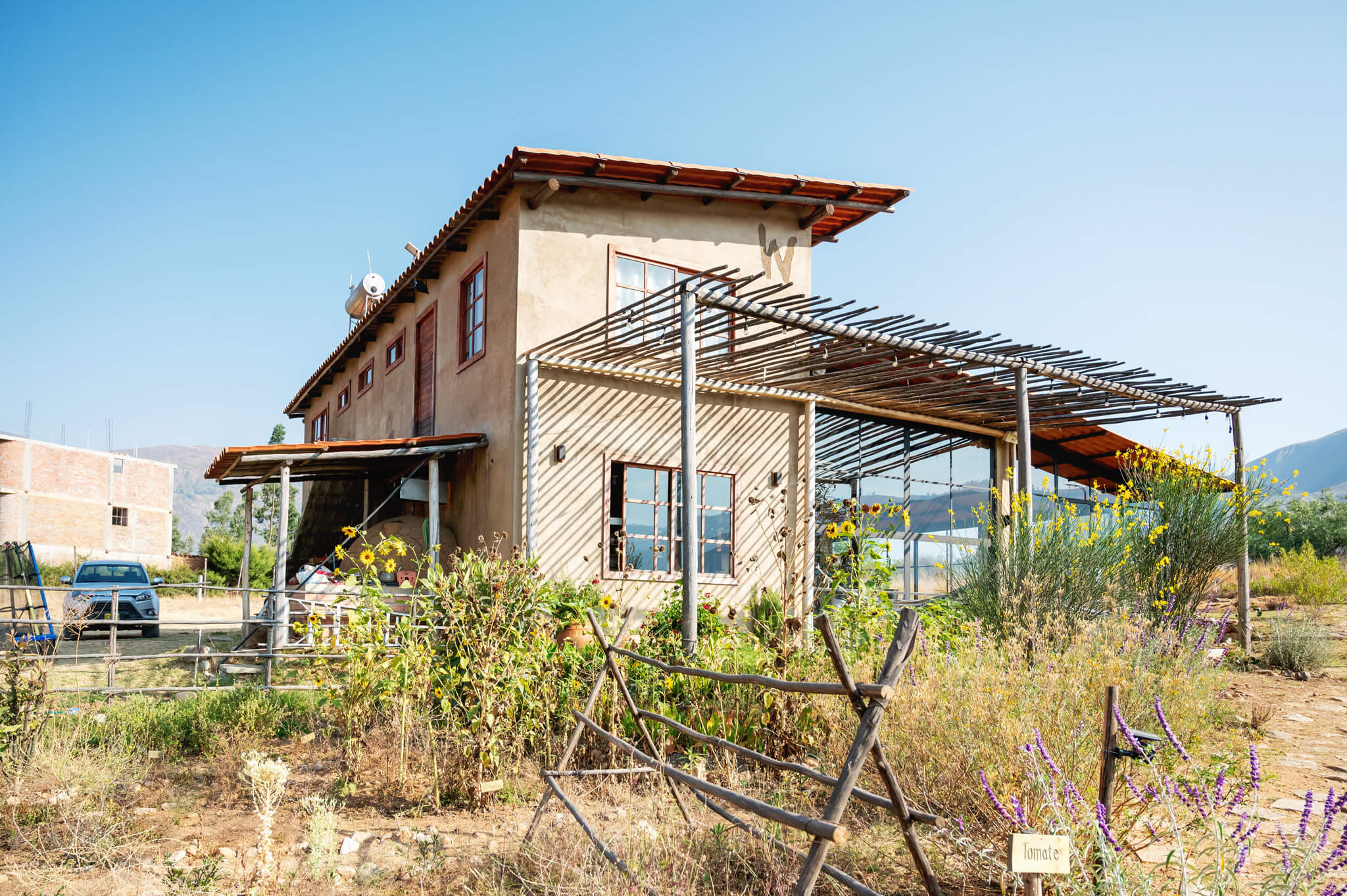 WAYARUMI Hotel Carhuaz main building