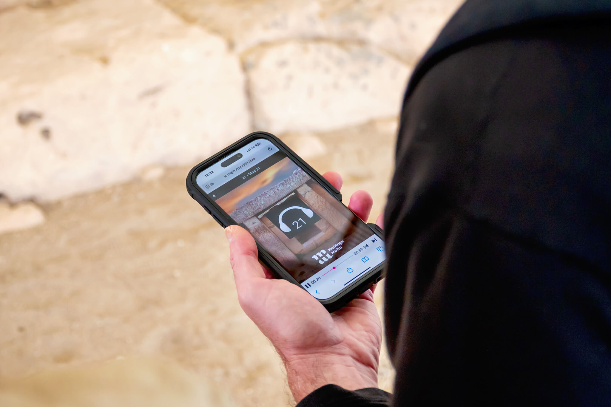 Self guided app tour Hagar Qim and Mnajdra prehistoric megalithic temples in Malta