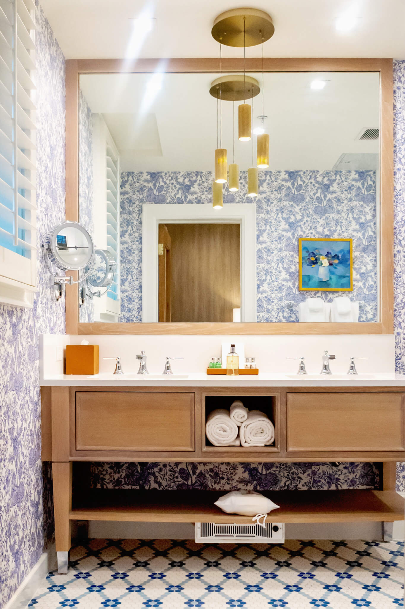Bathrooms In The Mansion At The Inn at Stonecliffe Mackinac Island Michigan