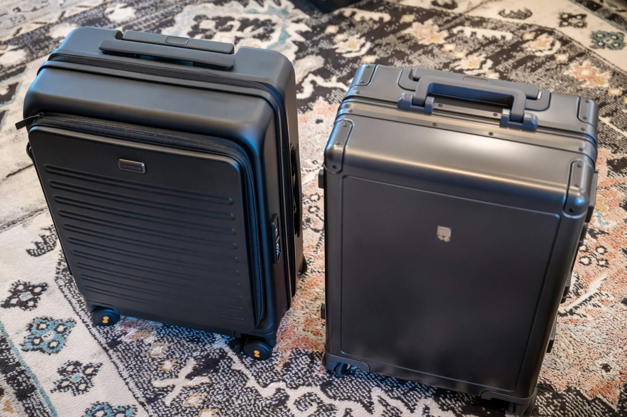 LEVEL8 Carry-on Suitcase Review